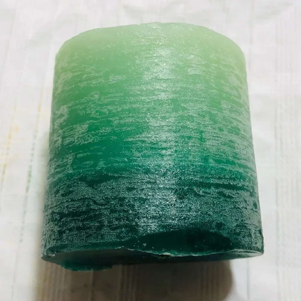 Handcrafted Timber Scented Candle (Green)‎